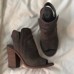 Block heel peep toe Vince Camuto Karinta booties